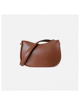 Retro brown cowhide leather shoulder bag. Top zipper closure, adjustable and detachable leather strap with buckle.