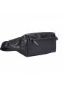 Pochette ceinture pour homme en cuir noir, ornée de finitions métalliques argentées et dotée de trois poches