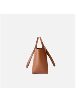 Greco Baguette bag with shoulder strap and zip made of real suede Color  Caramel