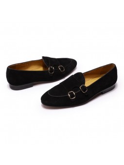 Mocasines de ante negro con hebillas, detalle trenzado, efecto degradado, acabado dorado y pequeño tacón.