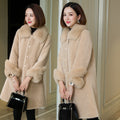 "Prato" Manteau femme mi long en laine avec colle et poignées en fourrure véritable