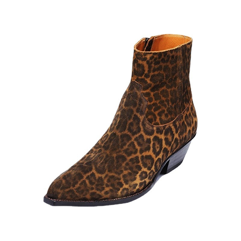 Bottes léopard en cuir véritable à bout pointu avec fermeture éclair extérieure, vue latéral.