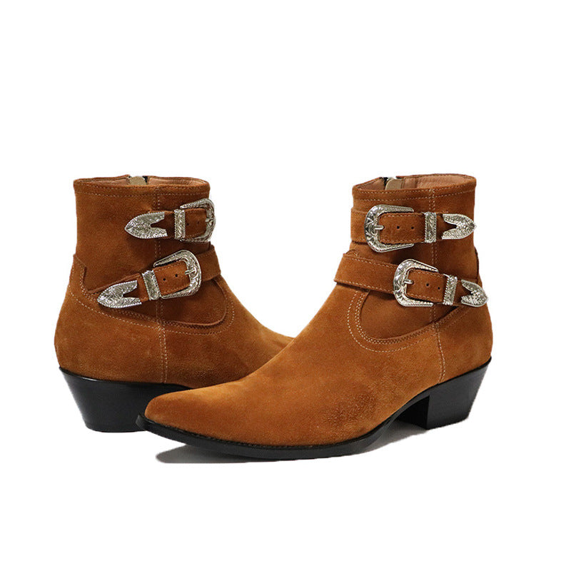 Bottes western orange ocre à bout pointu en cuir vachette deux sangles avec boucles métalliques.