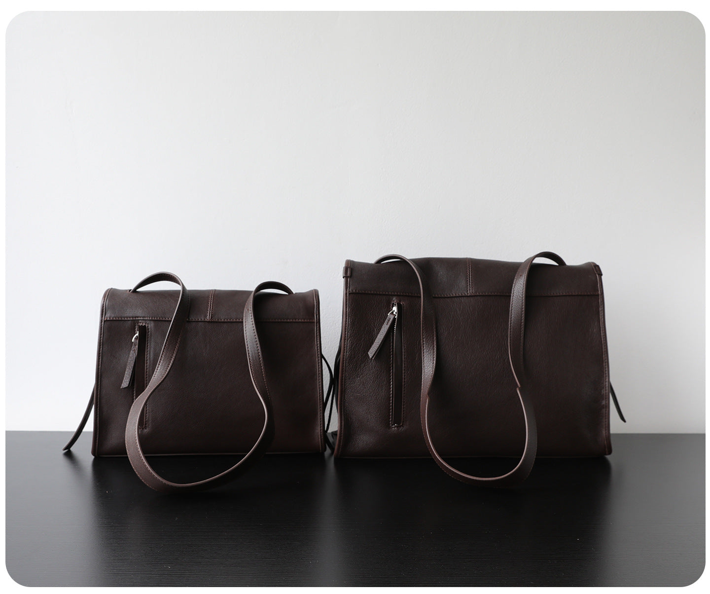 Cartable vintage en cuir de vachette, sacoche porte-documents pour femme, coloris café – vue frontale au dos