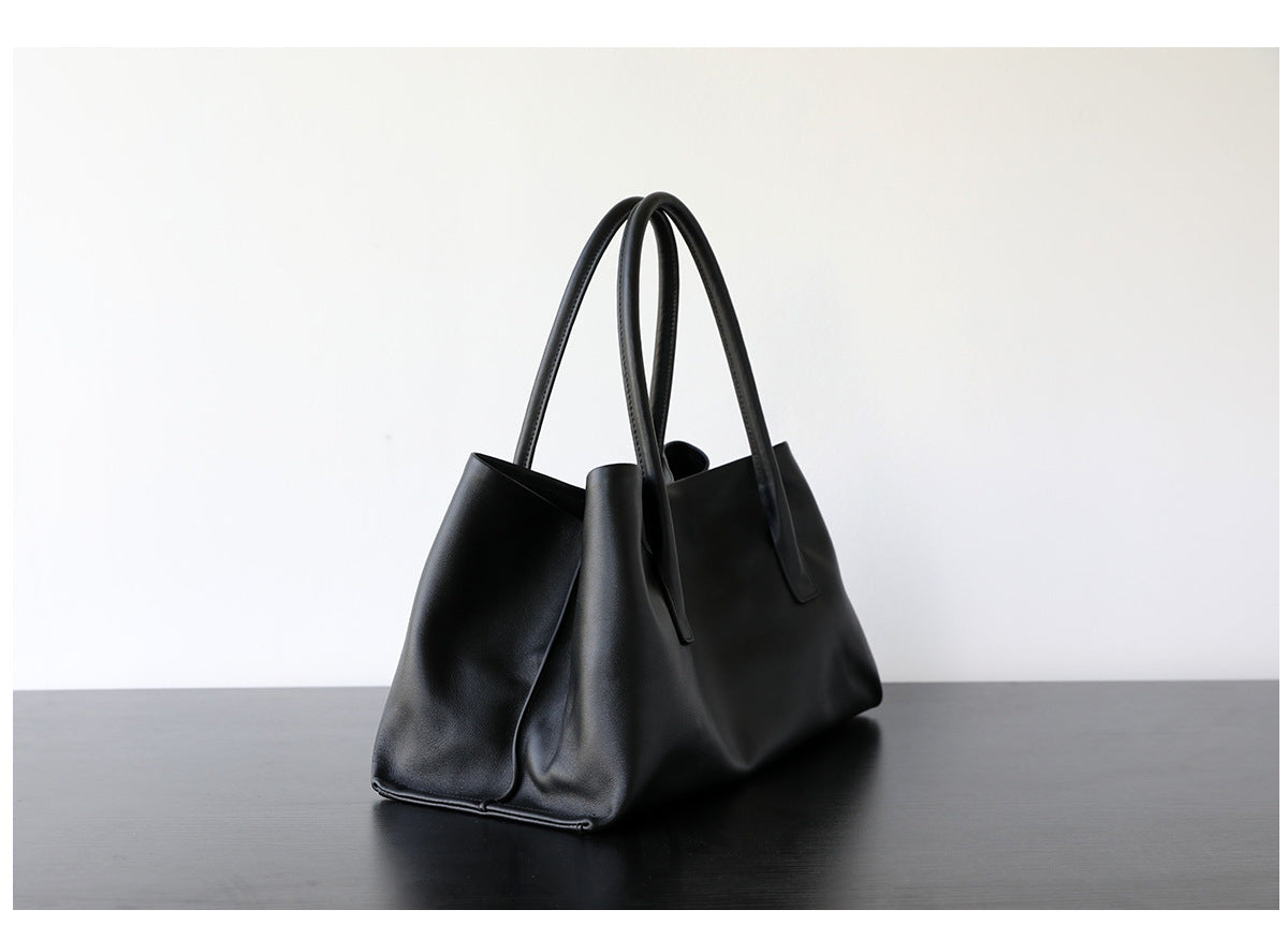 Sac cabas en cuir de vachette pleine fleur, grand sac à main pour femme, coloris noir – vue latéral