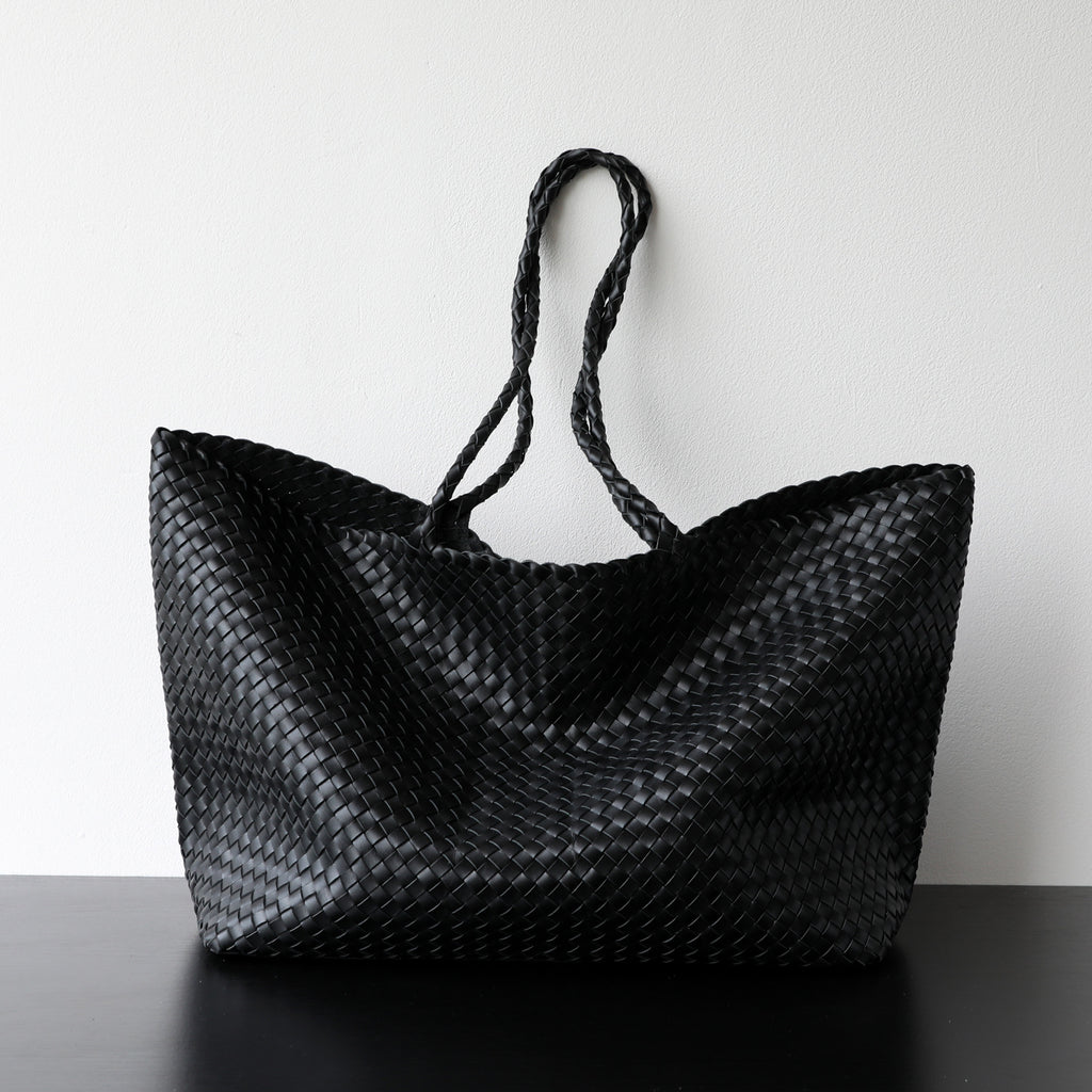 Sac cabas femme en cuir tressé, coloris rouge tomate , vue frontale