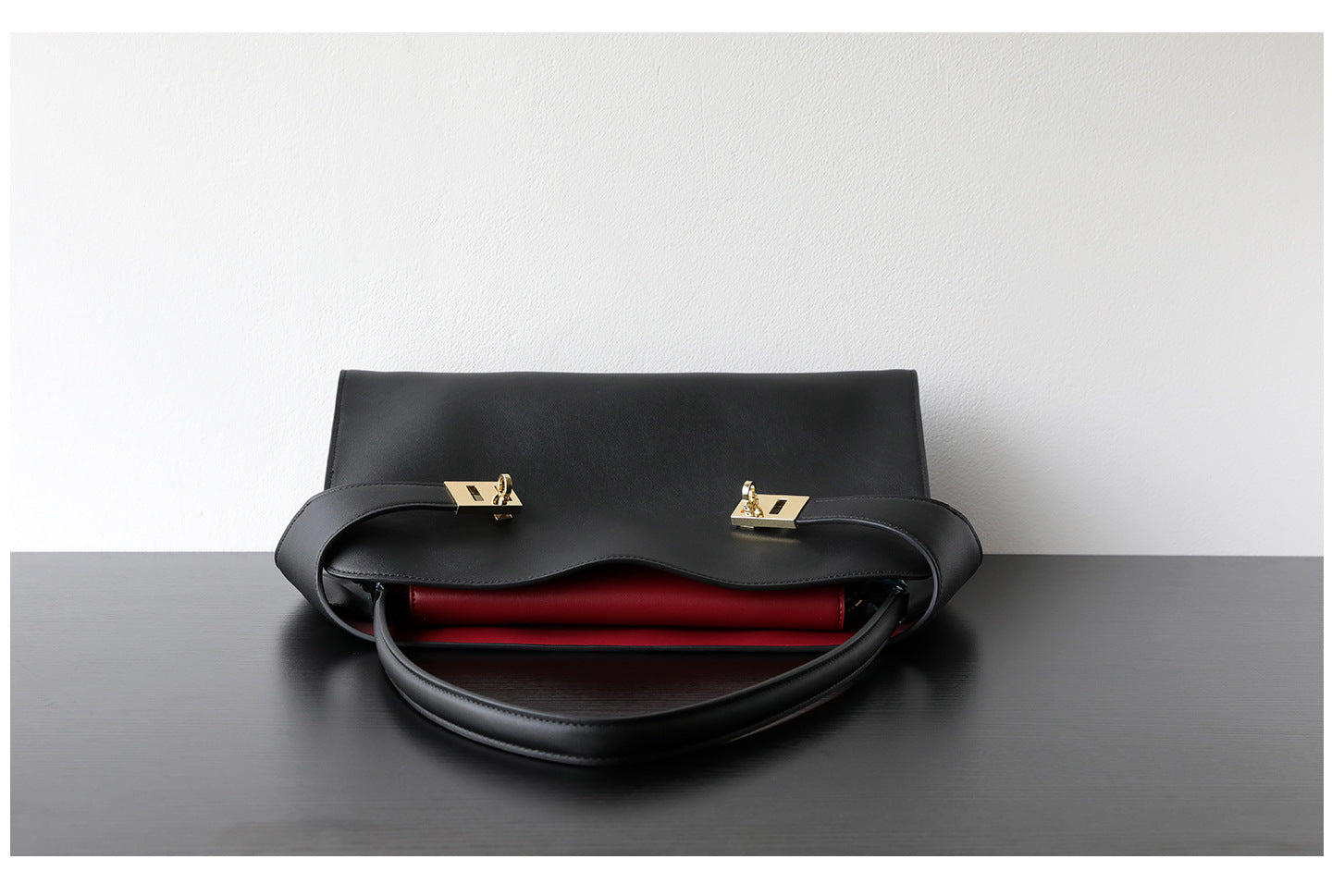 Sac cabas femme élégant, tote bag en coloris noir,