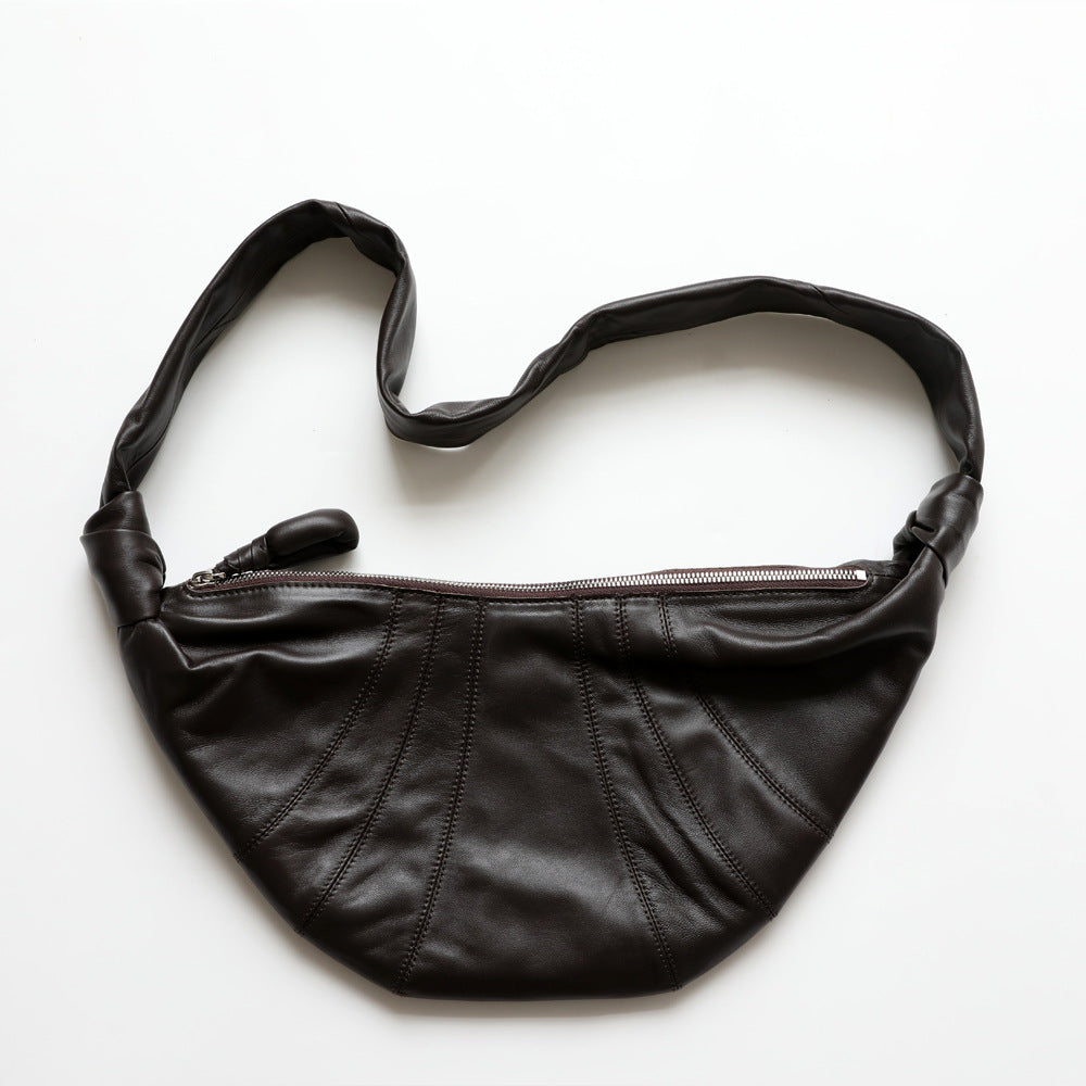 Sac croissant femme en cuir véritable, sac bandoulière café – vue frontale