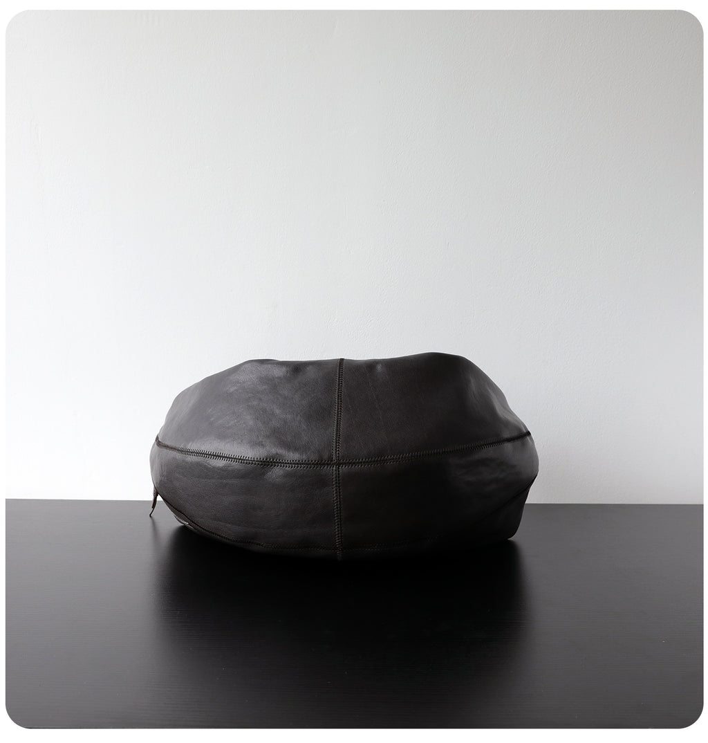 Sac croissant femme en cuir véritable, sac bandoulière, coloris ébène – vue de dos