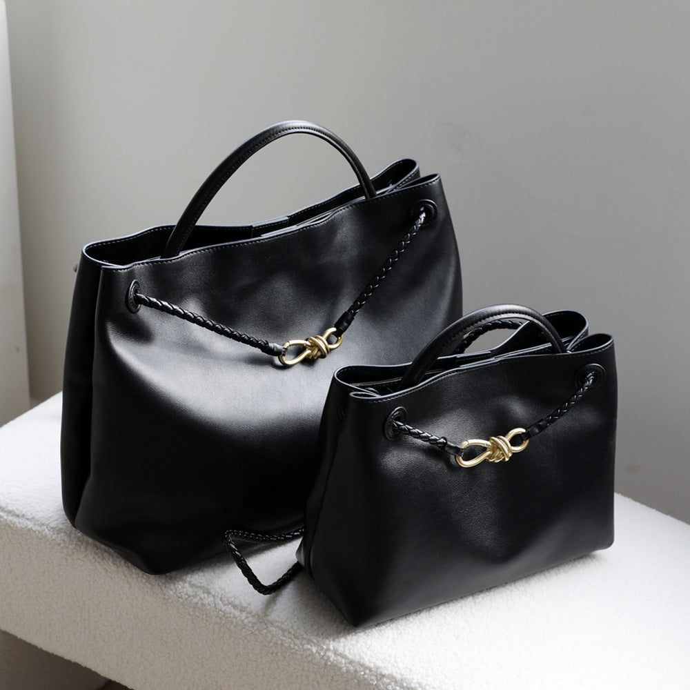 Sac à main femme en cuir de vachette – Grand sac cabas intemporel, taille petits et grands, coloris noir, vue frontale